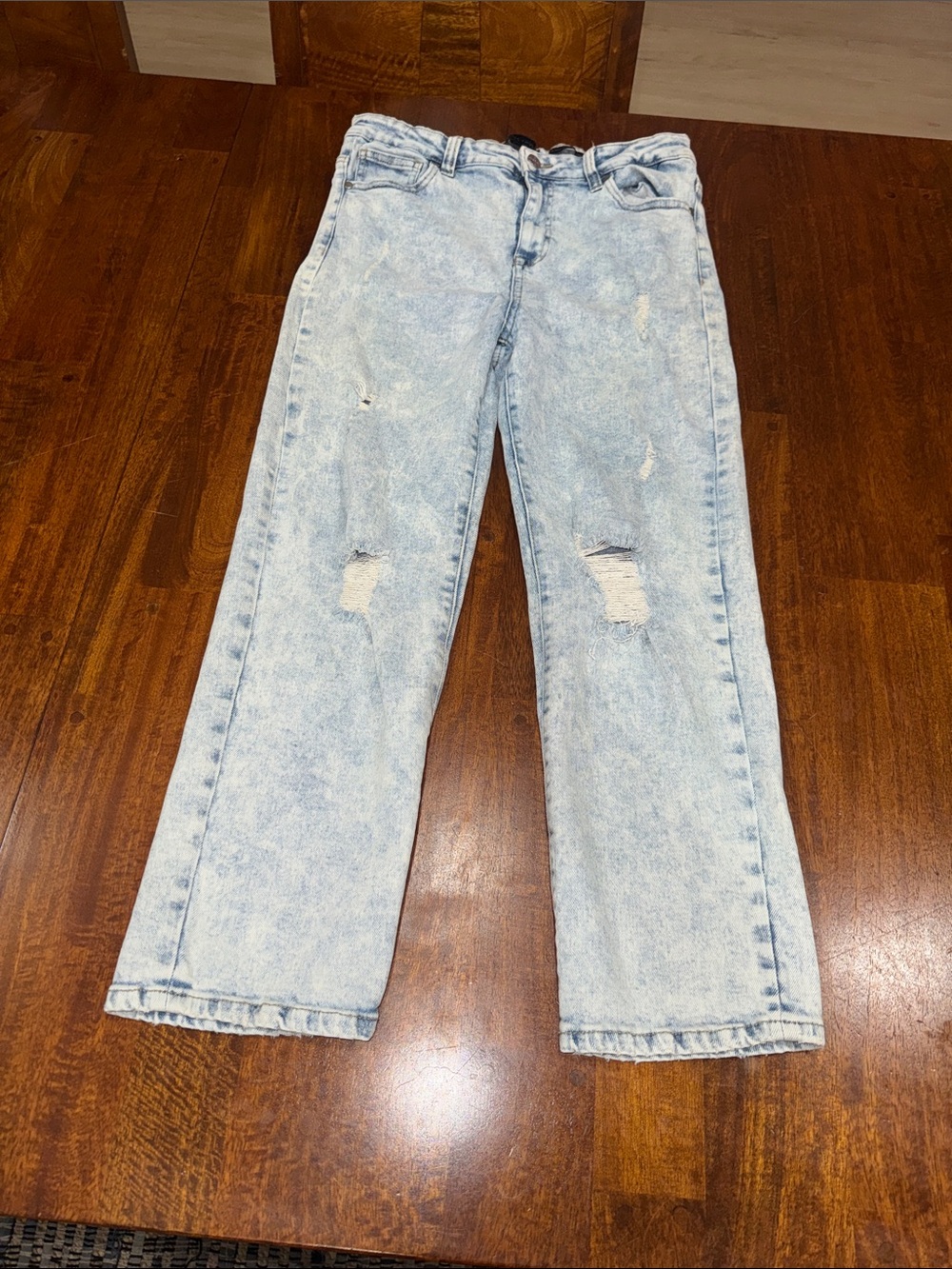 Kendall & Kylie Light Blue Distressed “The Icon High Rise Straight” Jeans